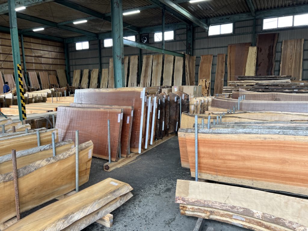 東京木材相互市場。